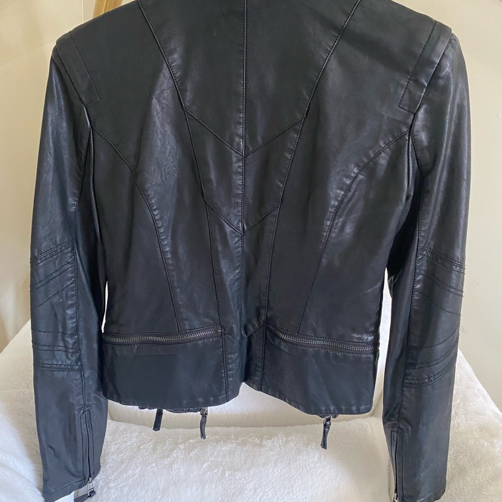 Leather jacket - Picture 5 of 6